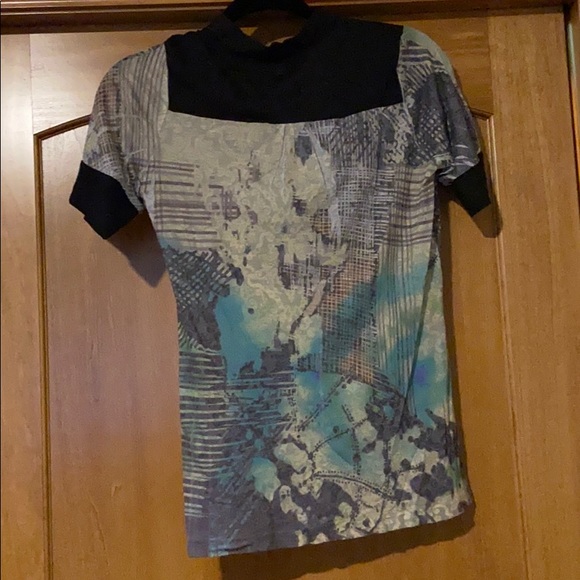 Multi color top - Picture 3 of 3